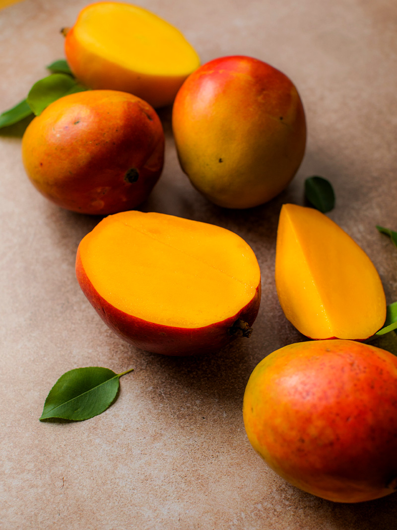 mangue fraiche juteuse - halls fruits exotiques