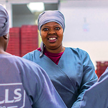 employée Halls - equipe distributeur avocat